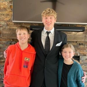 Meet your Posher, Becky